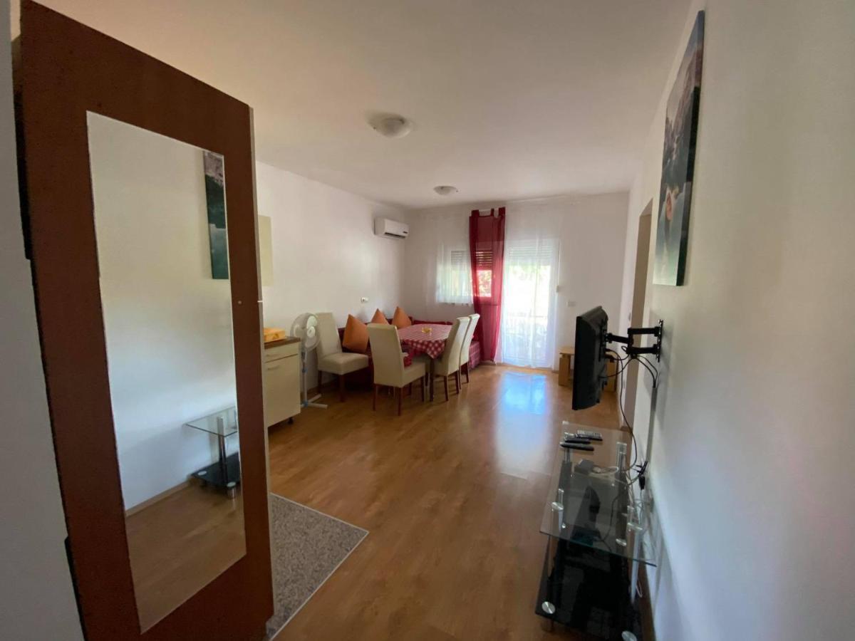 Renic Apartments Nin Esterno foto