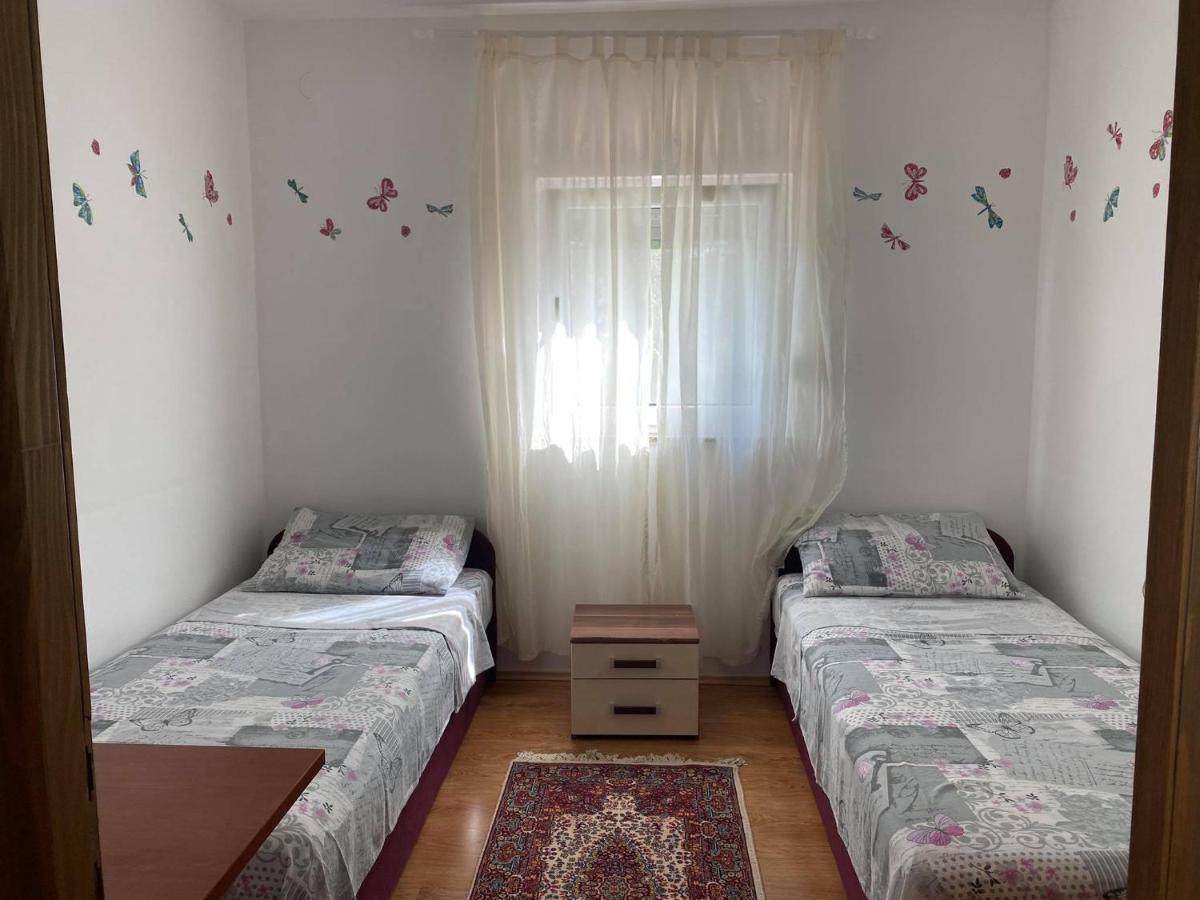 Renic Apartments Nin Esterno foto