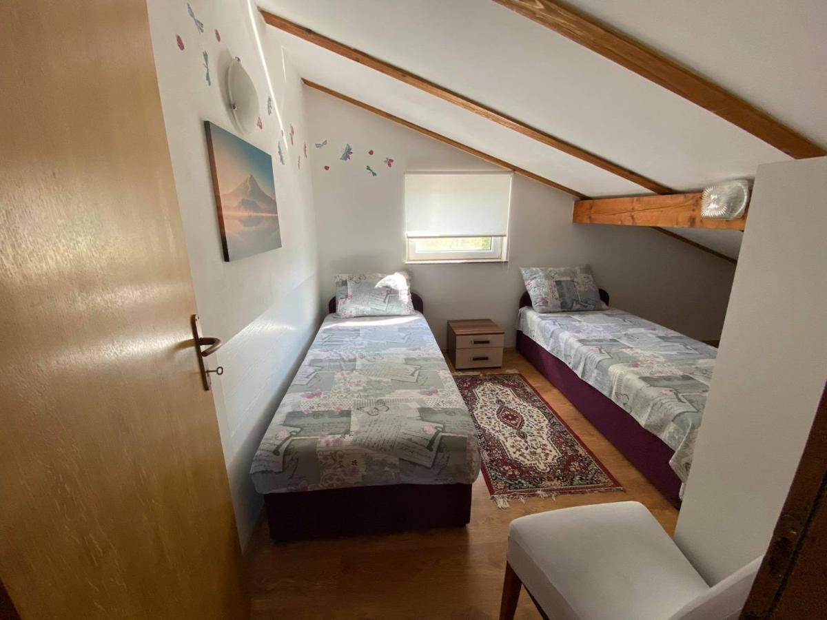 Renic Apartments Nin Esterno foto