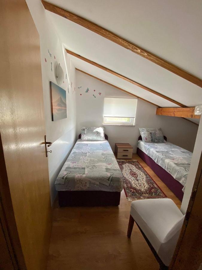 Renic Apartments Nin Esterno foto