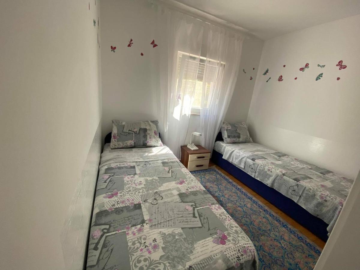 Renic Apartments Nin Esterno foto