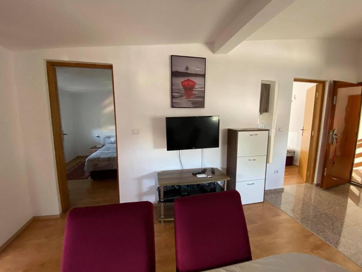 Renic Apartments Nin Esterno foto